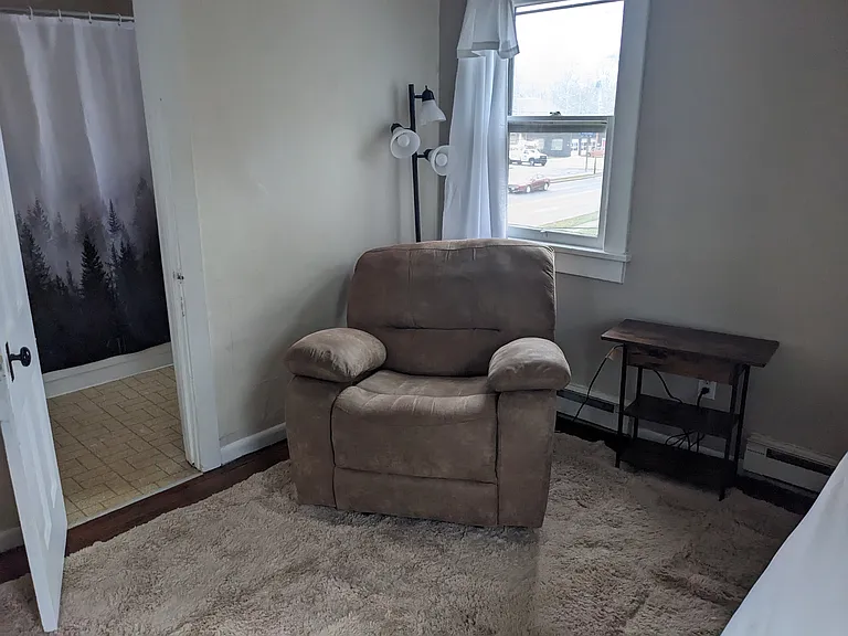 607 W Main St #3 — Photo 6