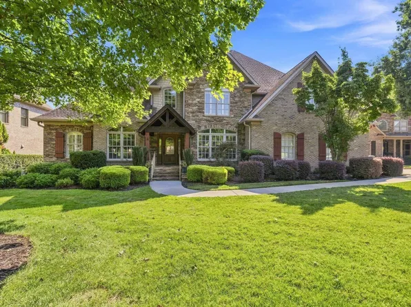 9 Sudbury Pl, Greer, SC 29650