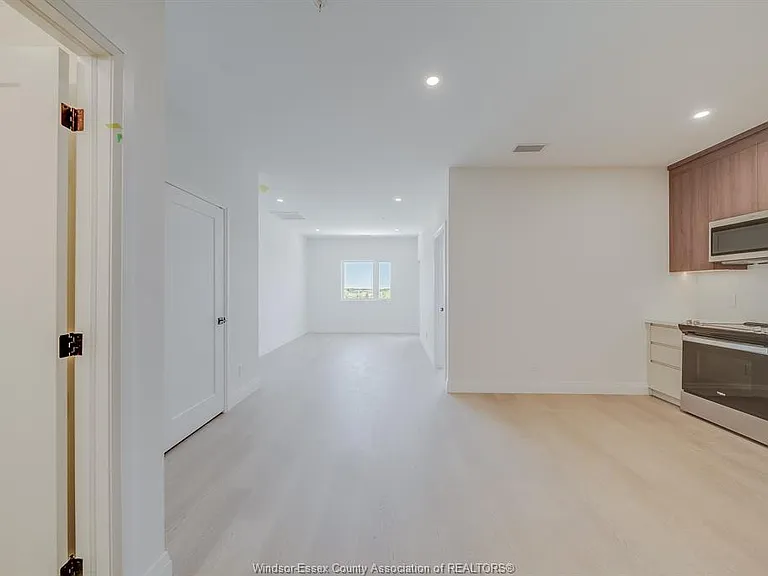 4300 Laurier Pkwy #546 — Photo 7