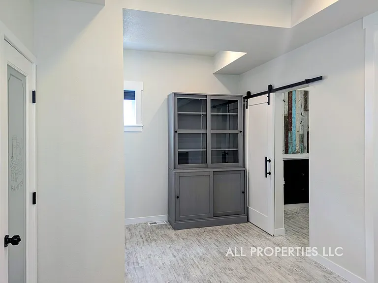 59 Knox Ct — Photo 13