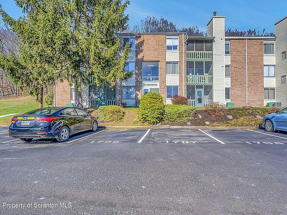 3rd image of 1603 Summit Pointe Dr
