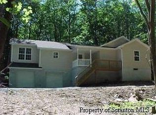 29 Westerly Rise, Lakeville, PA 18438