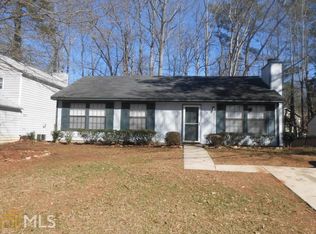 951 Hemingway Rd, Stone Mountain, GA 30088