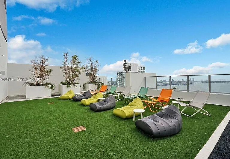 1010 Brickell Ave #1403 — Photo 8