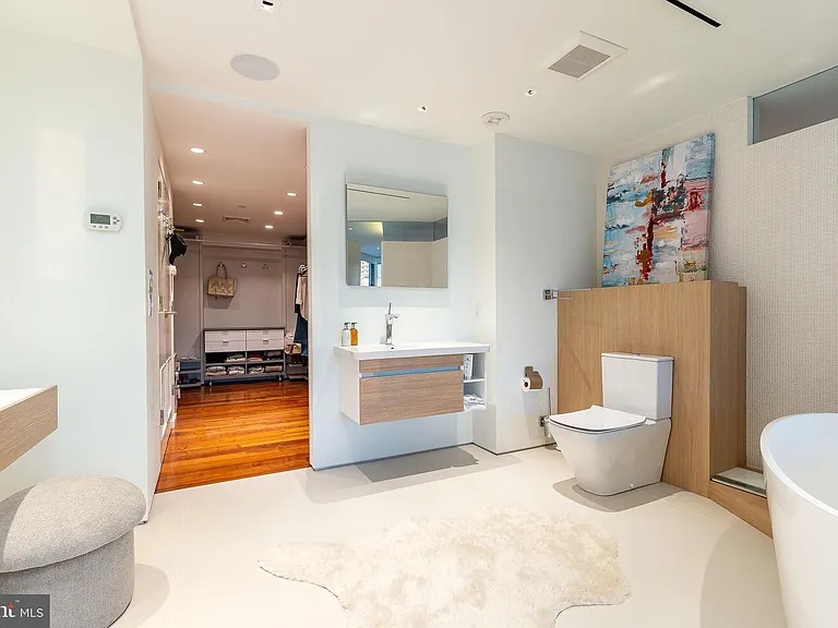 210 W Rittenhouse Sq #2106-2107 — Photo 43