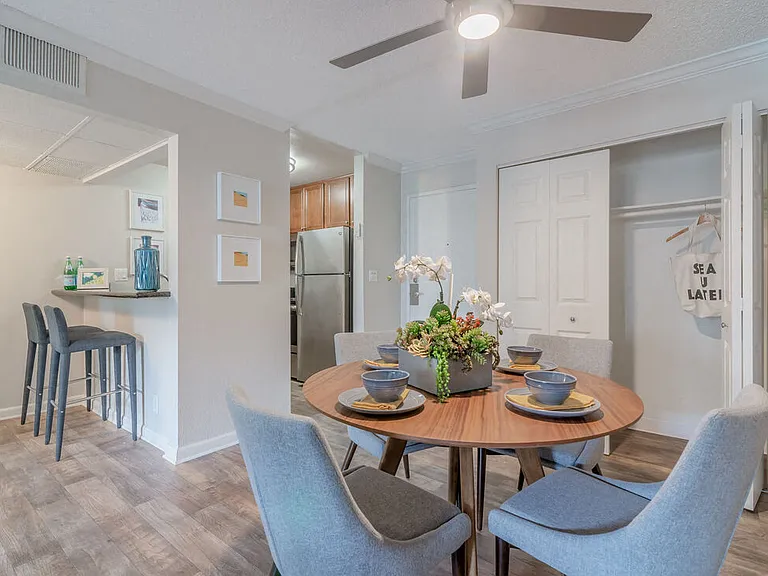 City View Apartments at Warner Park — Photo 18