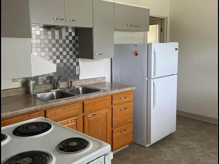728 Saint Charles St #3 — Photo 2