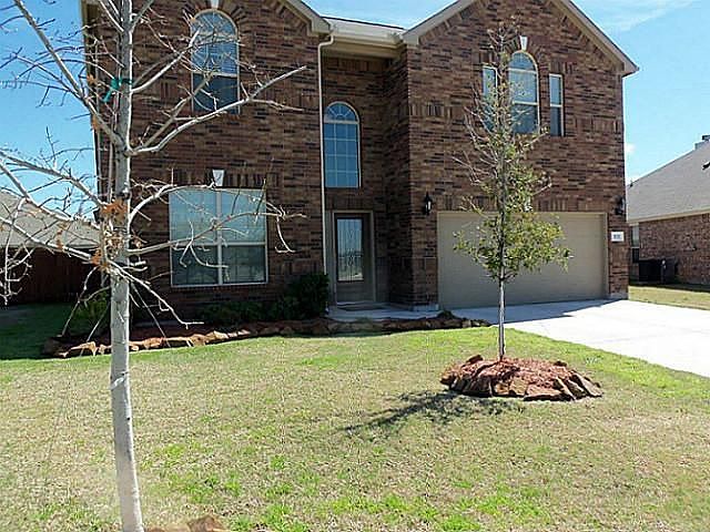 1st image of 813 Olive Ct