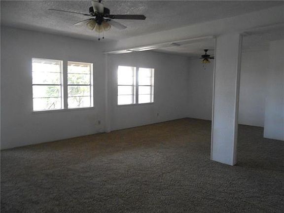 3rd image of 1120 E State Highway 36