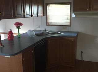 3814 Memory Ln, Waterloo, IA 50701