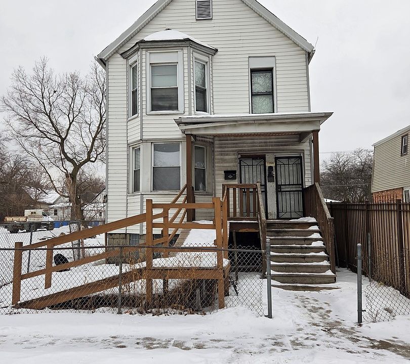 1st image of 5708 S Lowe Ave