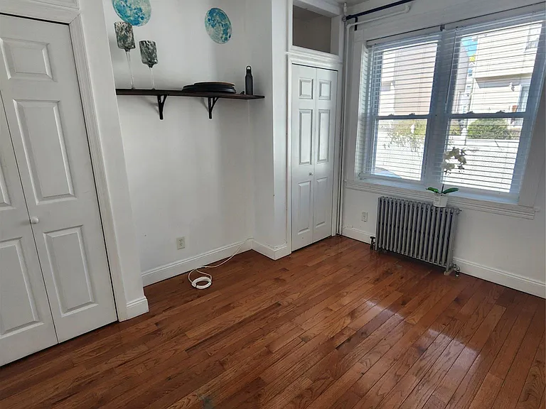 11 Coonley Ct — Photo 6
