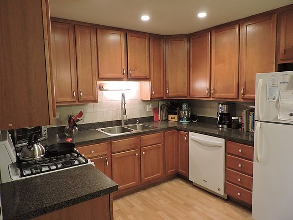 2nd image of 17204 71st Ct #9