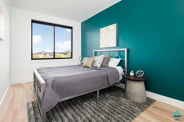 Rented by EXR | media 66