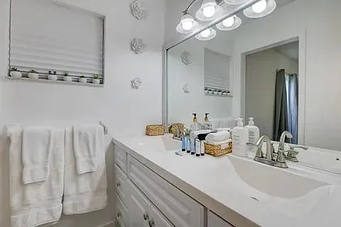 3170 NW 68th Ct — Photo 24