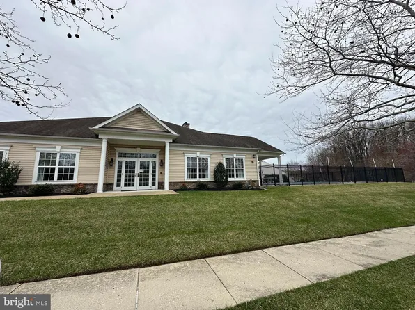 16 Compass Rose Way, Newark, DE 19702