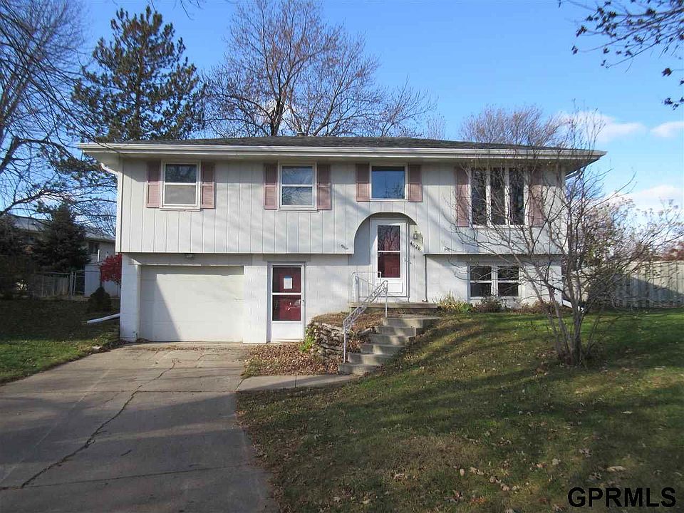 1st image of 4628 N 130th Cir