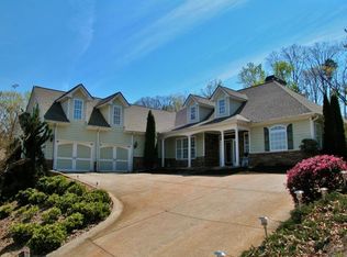 2641 Waters Edge Dr, Gainesville, GA