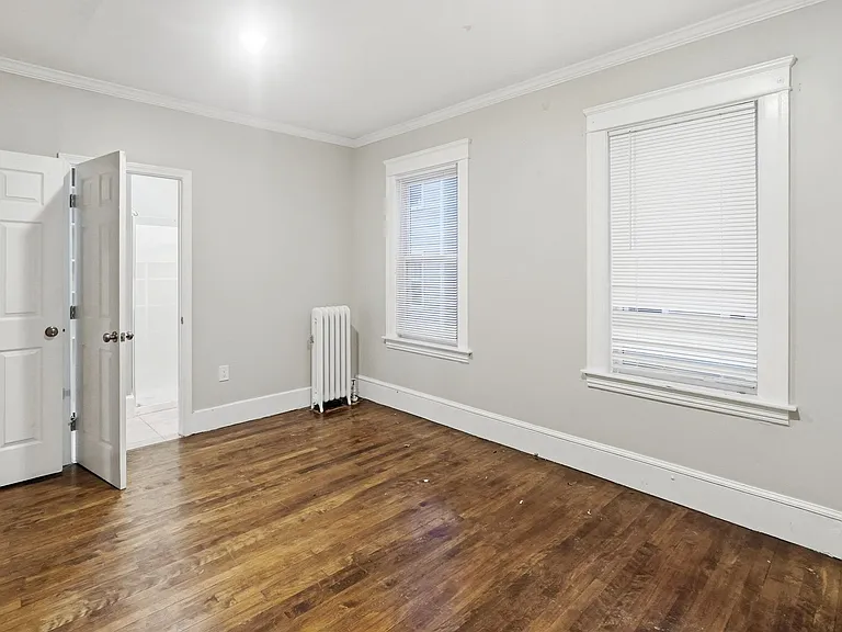 131 Providence St — Photo 27