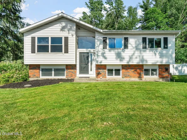 1 Tamarack Lane, East Greenbush, NY 12061