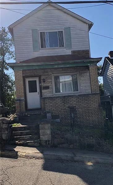 91 Highland Ave photo 1