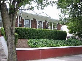 2601 NW Raleigh St UNIT 16, Portland, OR 97210