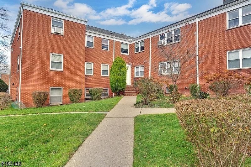 284 CLAREMONT AVE UNIT B4, Verona, NJ 07044 | Zillow