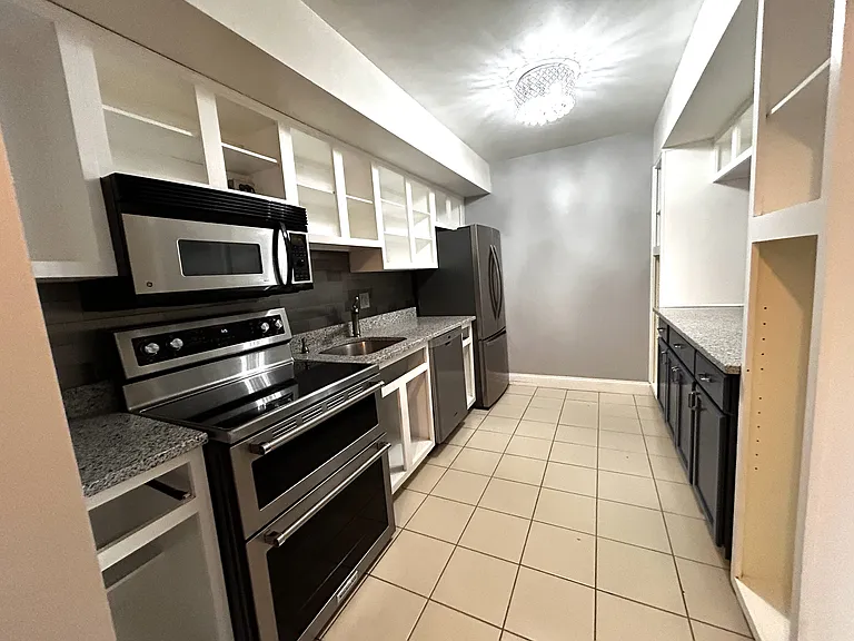 1713 Whitpain Hls — Photo 17