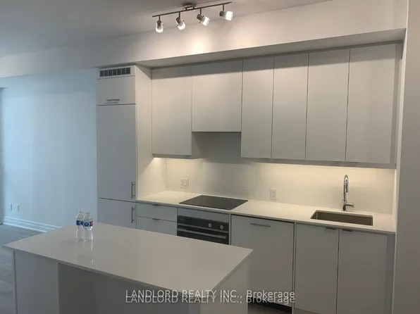 36 Elm Dr W, Mississauga, ON