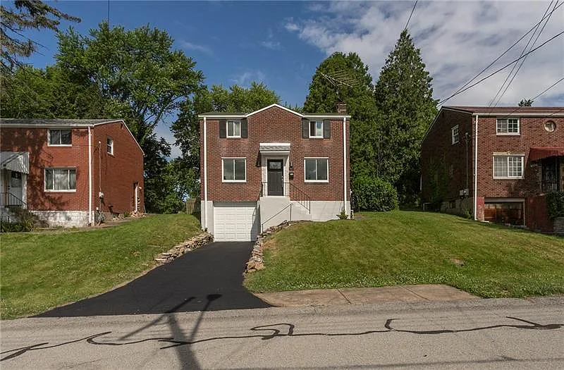 982 Elizabeth St photo 1