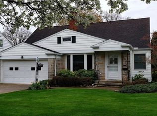 20073 Parklane Dr, Rocky River, OH 44116