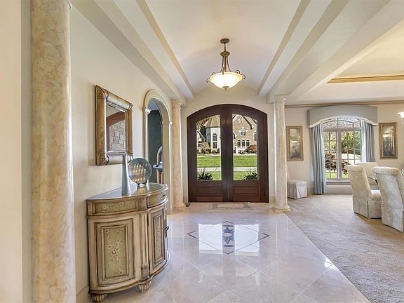 4th image of 10540 Anton Pl