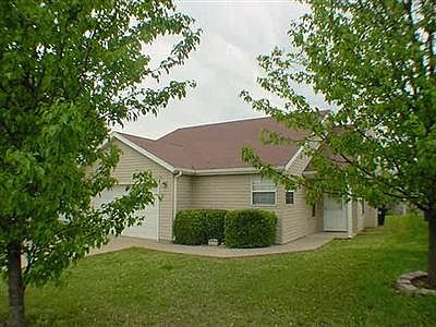 2nd image of 814 S Pin Oak