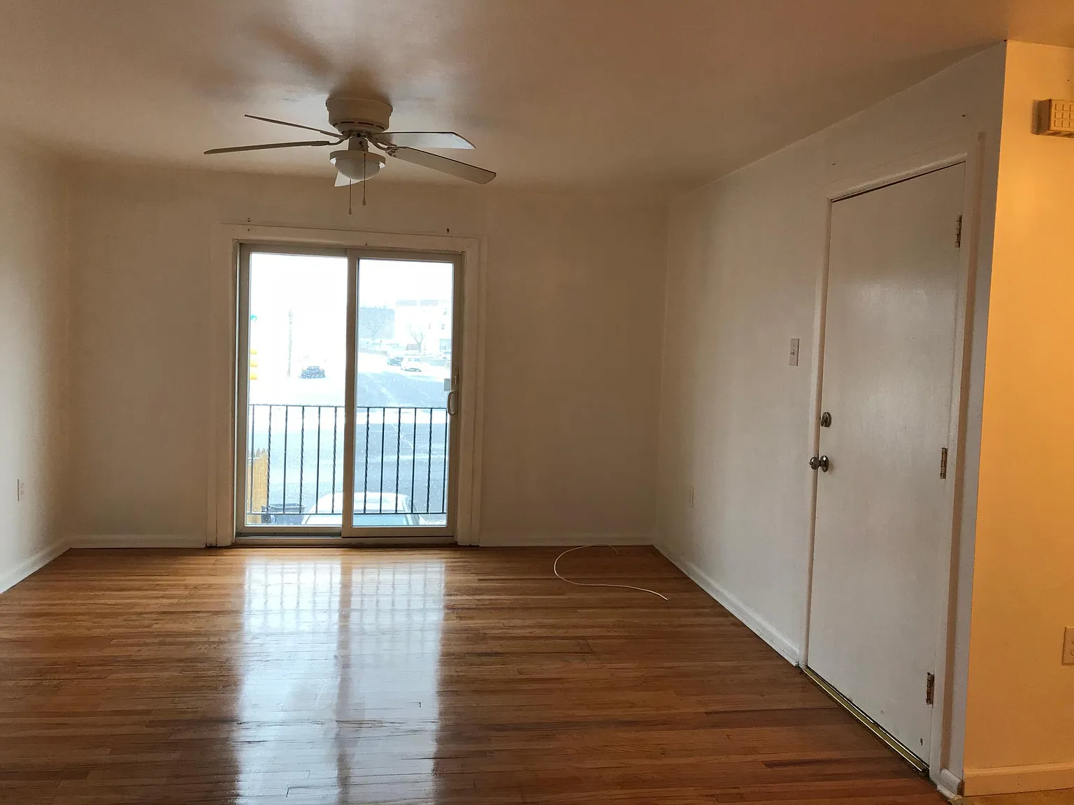 3279 Morrell Avenue — Photo 2