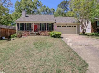 2202 Pear Orchard Dr, Little Rock, AR 72211
