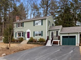 10 Perham St, Bedford, MA 01730