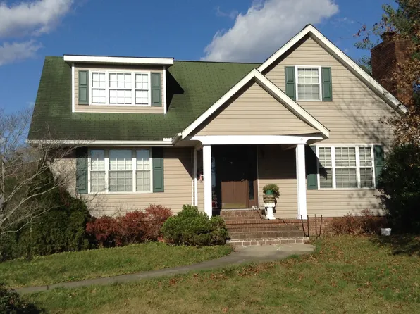 38 Woodland Ct, Milton, WV 25541