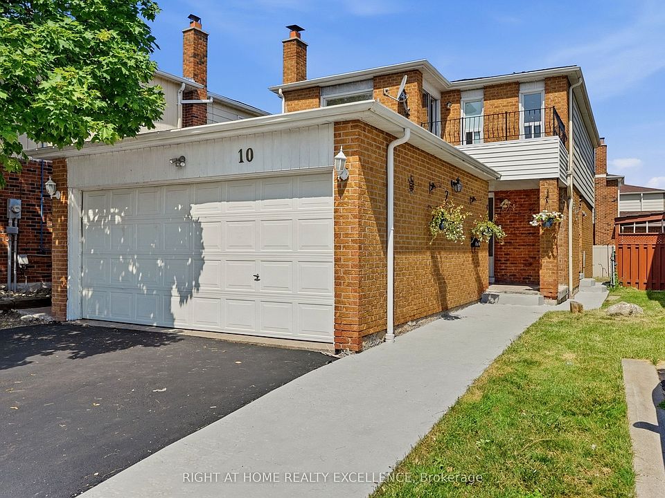 1st image of 10 Banting Cres