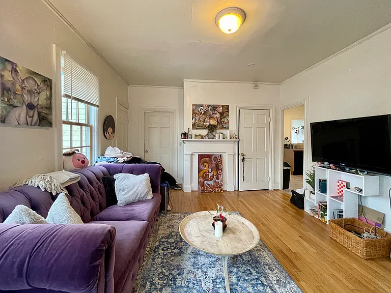 375 Thayer St #1 — Photo 10
