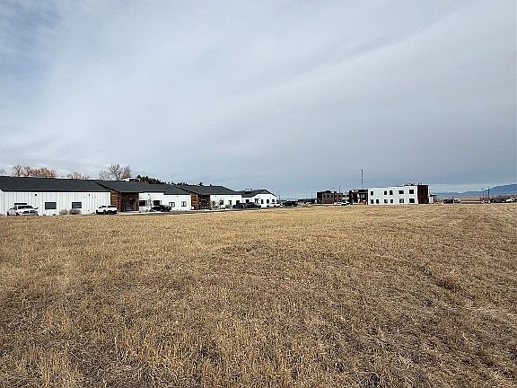 4th image of W Haley Springs Rd