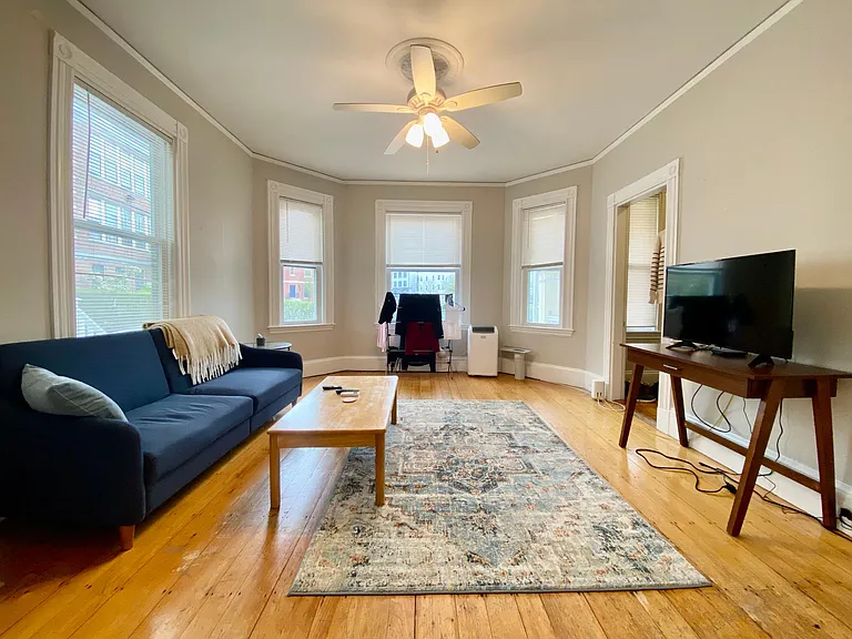27 Hurd Rd #2 — Photo 2