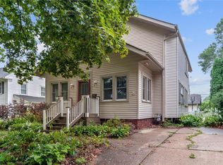 2317 B Ave NE, Cedar Rapids, IA 52402