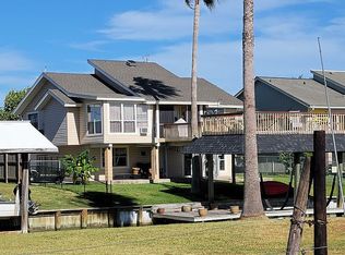 16 N Omega St, La Marque, TX 77568