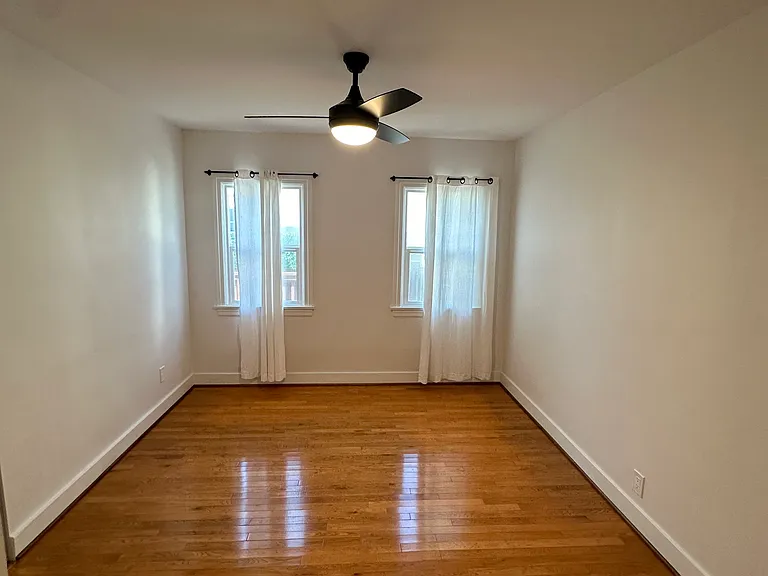 845 N Kilkea Dr — Photo 19