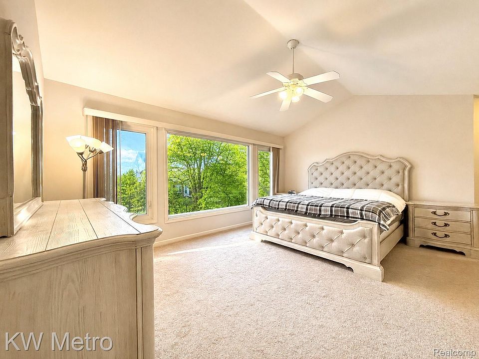 1176 Cadmus Dr, photo 24