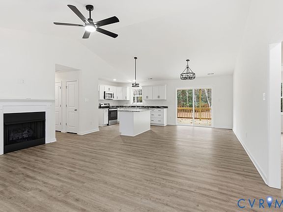 5th image of 3645 Gill St