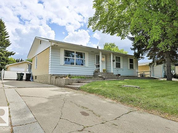 4th image of 1033 Strathcona Dr