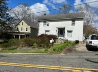 19 Meadows Rd, Lafayette, NJ 07848