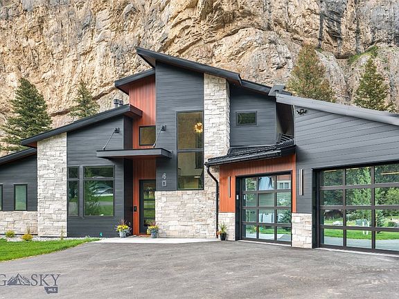 2nd image of 40 Cliff Manor Ln