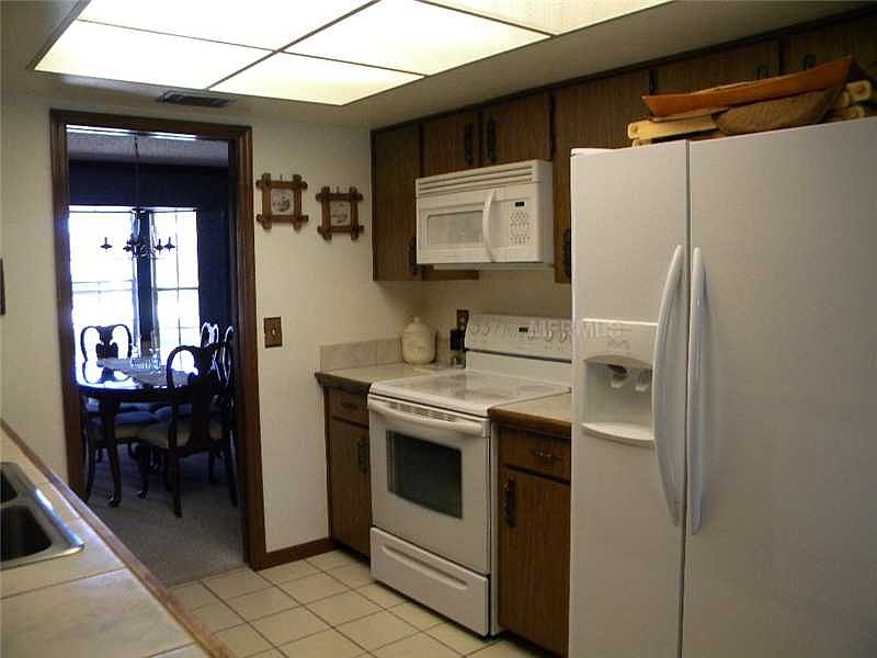 1st image of 102 Slade Dr